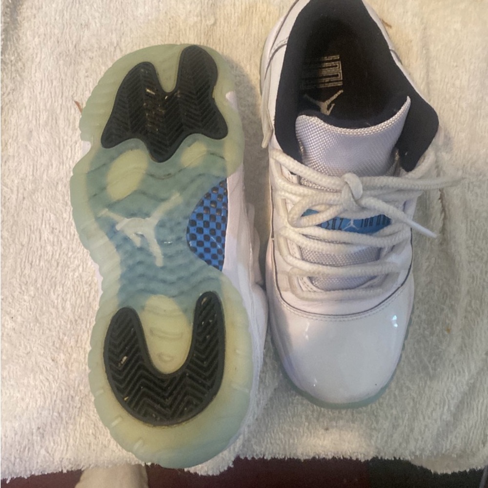 Legend blues 12 Lows Jordan’s